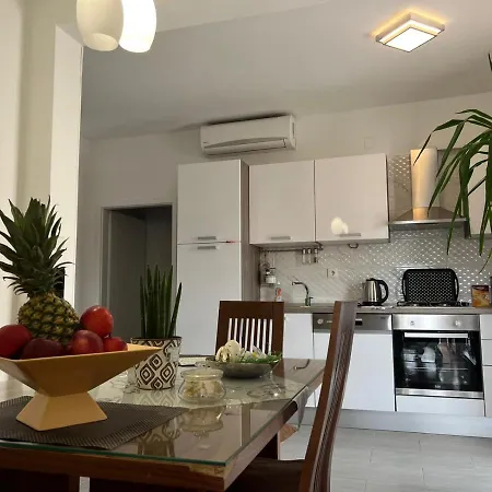 Apartment Dino